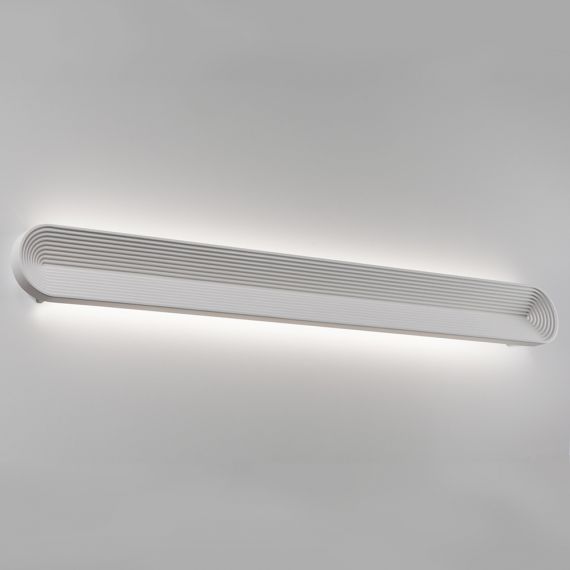 DORM long wall light in a special design